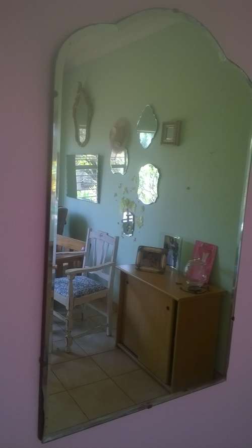 BEAUTIFUL, bevelled edge ANTIQUE MIRROR. MAKES A STATEMENT ON ANY WALL!